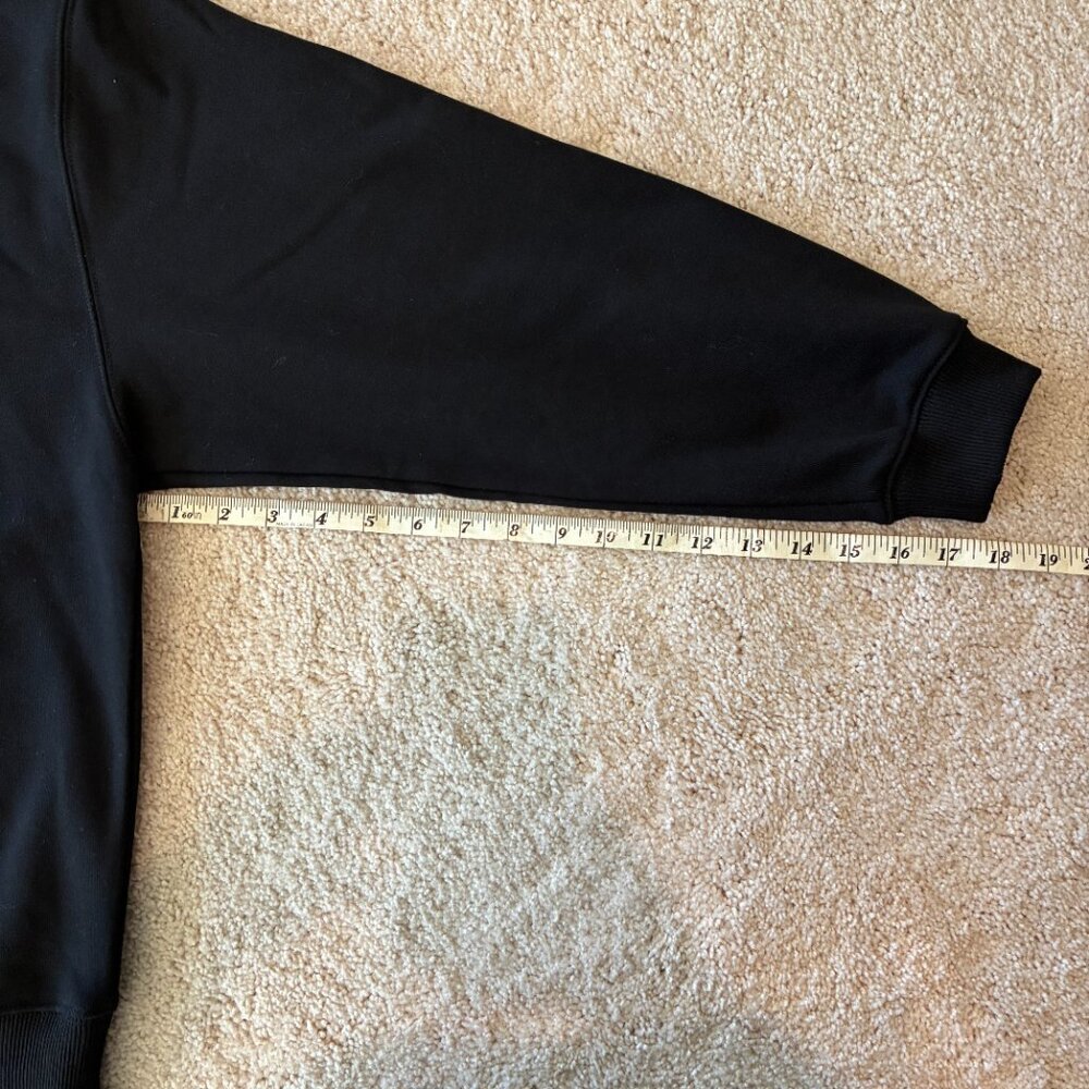 NWT Own The Moment Sweater White Fox Black - Picture 10 of 10